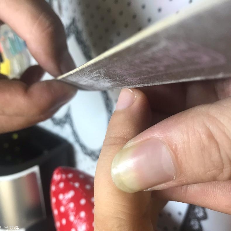 短指甲怎么上色？短指甲上色詳細步驟