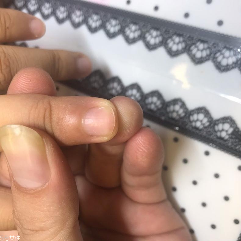 短指甲怎么上色？短指甲上色詳細步驟