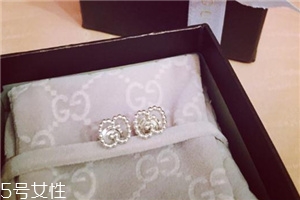 耳釘可以用白酒消毒嗎？耳釘用白酒消毒有用嗎