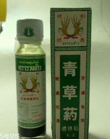 青草油可以治腳氣嗎？青草油治腳氣好用嗎？