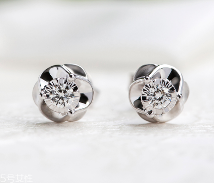 耳釘什么牌子好？耳釘哪些品牌比較好？