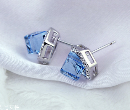 耳釘彎了怎么弄直？耳釘變彎了怎么辦？