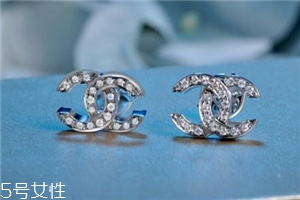 香奈兒雙c耳釘多少錢？香奈兒雙c耳釘專柜價格