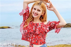 碎花襯衫怎么搭配？碎花襯衫搭配圖片