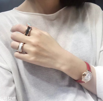 寶格麗陶瓷戒指多少錢？寶格麗陶瓷戒指專柜價格