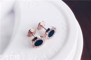 耳釘銀針變黑怎么處理？耳釘銀針變黑了怎么辦？