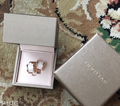 耳釘上的污垢怎么清洗？耳釘上有污垢怎么辦？