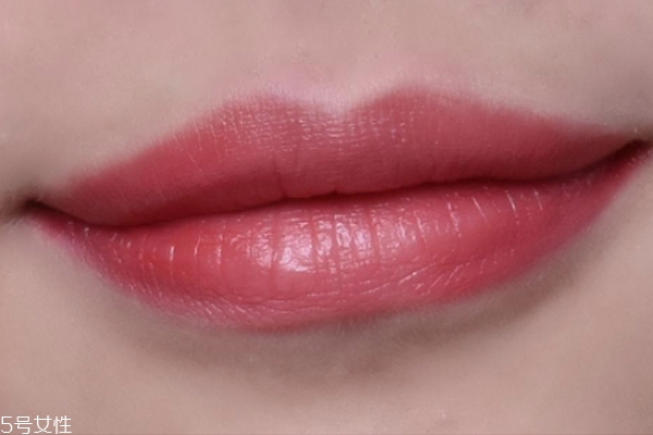 厚嘴唇怎么畫(huà)出小清新唇妝 厚嘴唇畫(huà)唇妝的技巧