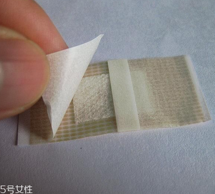 創(chuàng)可貼可以貼臉上嗎？臉上能貼創(chuàng)可貼嗎？