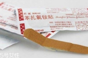 創(chuàng)可貼可以當(dāng)乳貼嗎？創(chuàng)可貼當(dāng)乳貼好嗎？