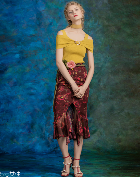 女人穿什么顏色顯氣質(zhì)？什么顏色衣服最顯氣質(zhì)？