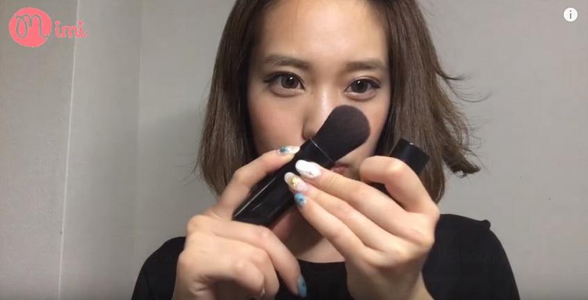 脫妝了怎么補(bǔ)妝 帶妝時怎么補(bǔ)妝 脫妝了怎么補(bǔ)妝 帶妝時怎么補(bǔ)妝