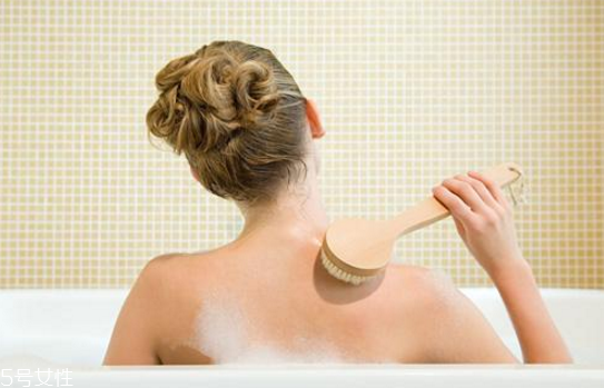 用完脫毛膏可以洗澡嗎 用脫毛膏后清潔注意事項