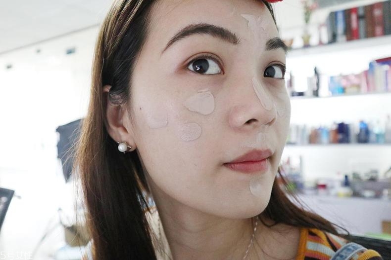 旅游畫(huà)什么妝容比較好 4個(gè)步驟美美出游