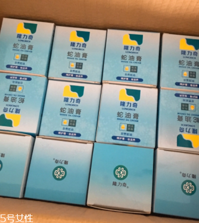 蛇油膏治腳氣嗎？腳氣可以用蛇油膏嗎？