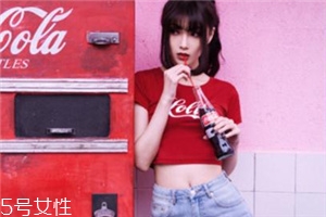 夏天穿紅色衣服吸熱嗎？夏天穿紅色會熱嗎？