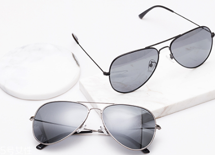 太陽鏡能防藍(lán)光嗎？太陽鏡防不防藍(lán)光？