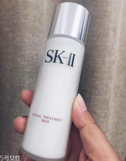 乳液可以當(dāng)妝前乳嗎？乳液當(dāng)妝前乳用好嗎？