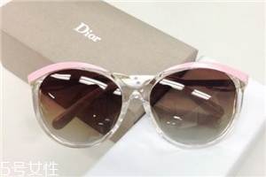 太陽鏡是玻璃鏡片嗎？太陽鏡鏡片是玻璃的嗎？