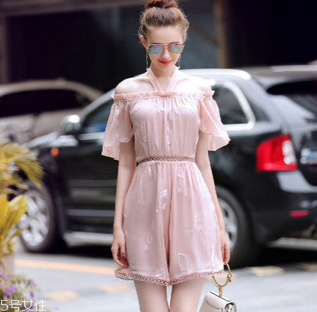 連體褲什么款式好看？連體褲流行什么款式？