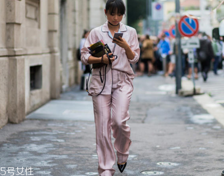 今年流行什么睡衣？睡衣流行什么款式？