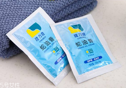 蛇油膏是不是越擦越黑？蛇油膏擦了會變黑嗎？