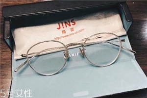 jins眼鏡多少錢？jins眼鏡價(jià)格