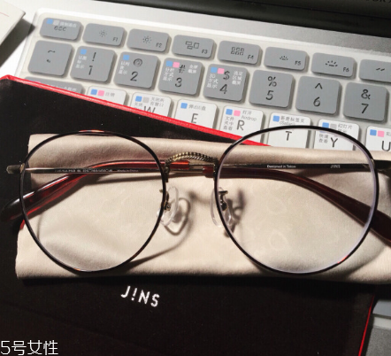 jins防藍(lán)光眼鏡有用嗎？jins防藍(lán)光眼鏡有效果嗎？