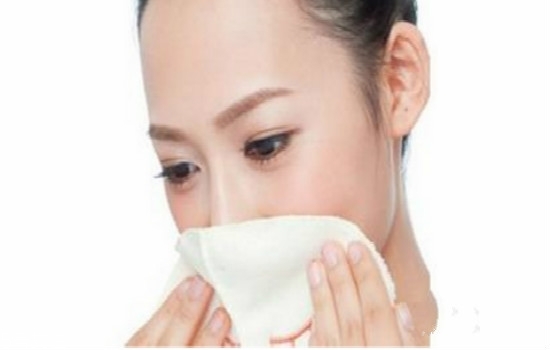 怎么涂口紅沒(méi)有唇紋 怎么涂口紅不干沒(méi)唇紋