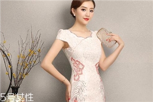 中國風(fēng)連衣裙怎么搭配？中國風(fēng)連衣裙搭配圖片