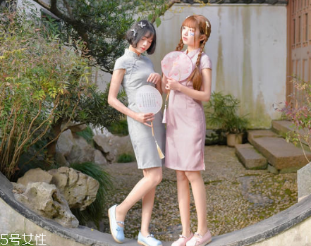 中國風(fēng)連衣裙怎么搭配？中國風(fēng)連衣裙搭配圖片