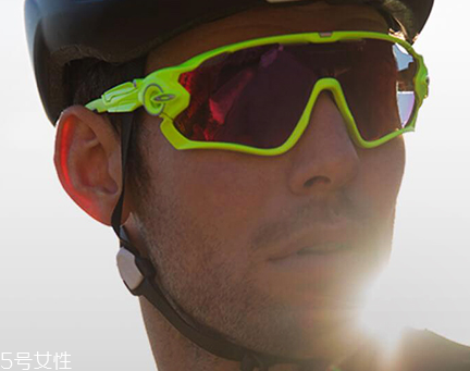 oakley眼鏡是什么檔次？歐克利眼鏡檔次介紹