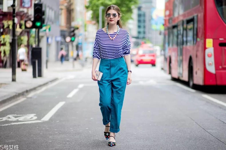 海魂衫怎么搭配好看 ?；晟?種經(jīng)典穿搭法