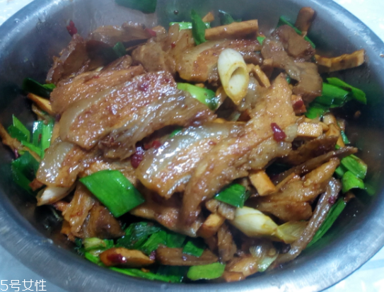 黑豬肉與白豬肉區(qū)別 黑豬肉與白豬肉哪個(gè)好吃？