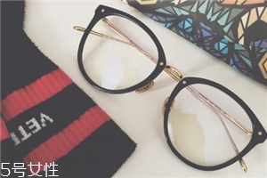 眼鏡可以用紙巾擦嗎？眼鏡能不能用紙擦？