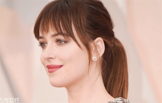 線(xiàn)雕隆鼻存在哪些危害 線(xiàn)雕隆鼻有危害嗎