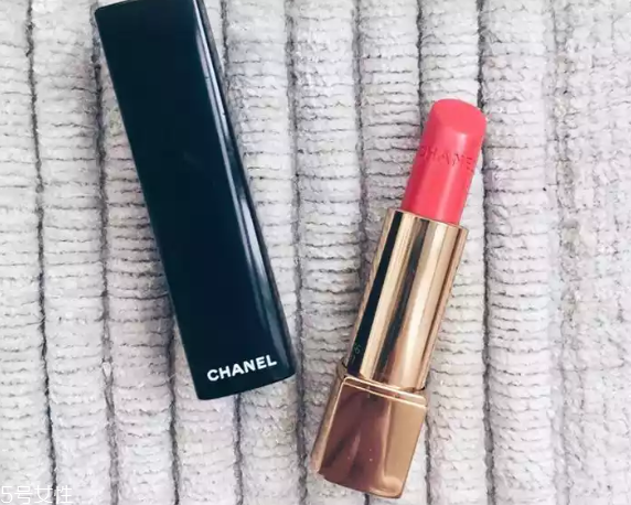 香奈兒136適合黃皮膚嗎 香奈兒136適合什么人用 香奈兒136適合黃皮膚嗎 香奈兒136適合什么人用