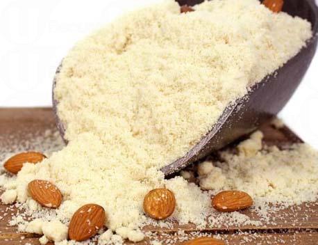 女生嘴上長(zhǎng)小胡子怎么去掉 4種天然去除法