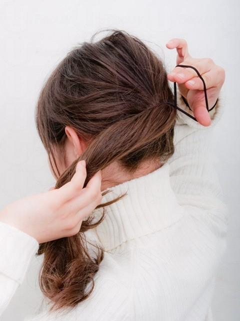 簡(jiǎn)單好看的發(fā)型扎法步驟 好看又簡(jiǎn)單的發(fā)型扎法 簡(jiǎn)單好看的發(fā)型扎法步驟 好看又簡(jiǎn)單的發(fā)型扎法