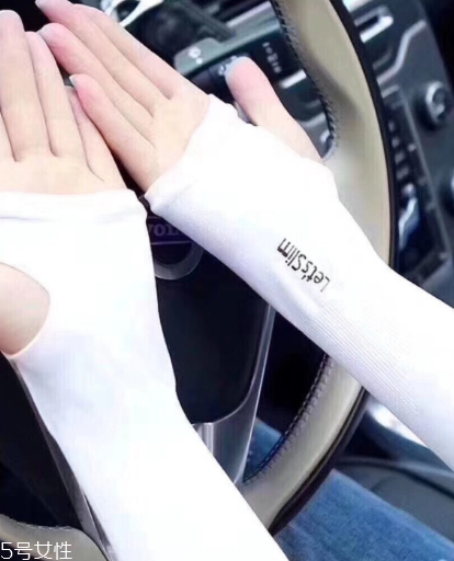 冰袖是一次性的嗎？冰袖可以反復(fù)用嗎？