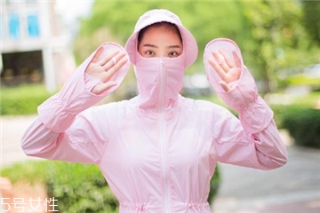 防曬衣可以防止曬黑嗎？防曬衣能不能防曬黑？