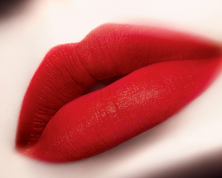 阿瑪尼口紅和ysl圣羅蘭哪個(gè)貴？阿瑪尼和ysl口紅哪個(gè)好