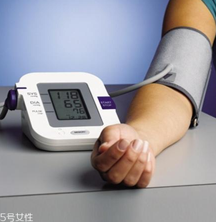 血壓計(jì)是電子的好還是水銀的好？
