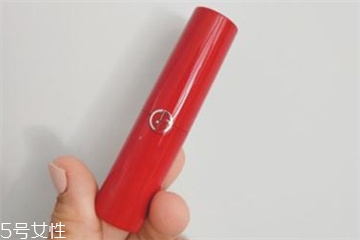 阿瑪尼口紅是塑料殼嗎？阿瑪尼口紅殼什么材質(zhì)？