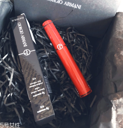 阿瑪尼唇釉是什么味道？阿瑪尼唇釉有味道嗎？