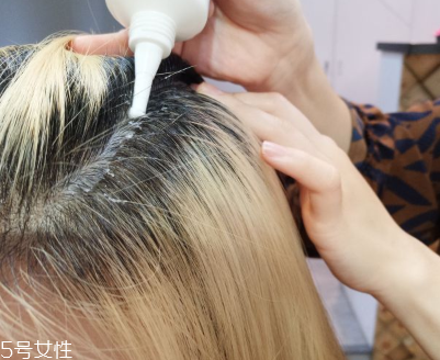 漂發(fā)會(huì)傷發(fā)質(zhì)嗎 漂發(fā)后能不能燙發(fā) 漂發(fā)會(huì)傷發(fā)質(zhì)嗎 漂發(fā)后能不能燙發(fā)