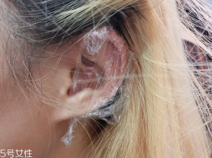 漂發(fā)會(huì)傷發(fā)質(zhì)嗎 漂發(fā)后能不能燙發(fā) 漂發(fā)會(huì)傷發(fā)質(zhì)嗎 漂發(fā)后能不能燙發(fā)