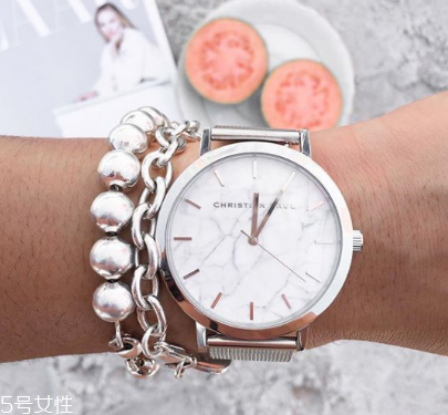 手表可以用吹風機吹嗎？手表進水能用吹風機嗎？