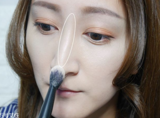 nyx獨(dú)角獸粉餅怎么用 nyx獨(dú)角獸修容教程 nyx獨(dú)角獸粉餅怎么用 nyx獨(dú)角獸修容教程