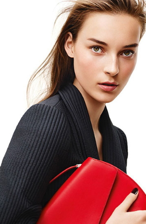 阿瑪尼氣墊和蘭蔻氣墊哪個好？